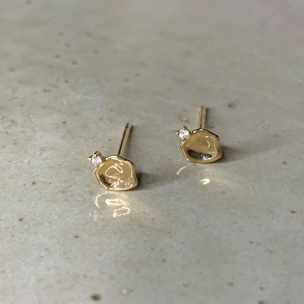 Diamond Oyster Earrings Gold - MilaMela.com