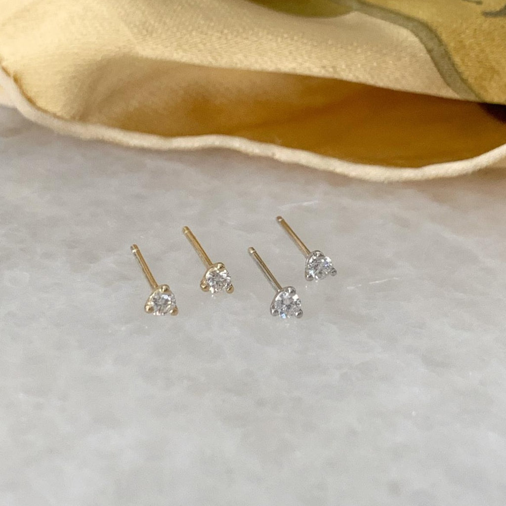 Three Claw Diamond Studs Gold - MilaMela.com
